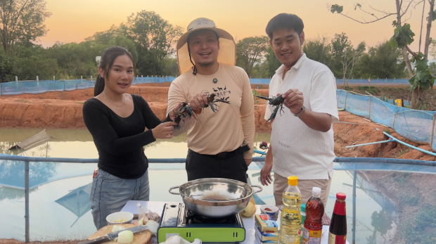 Taking Filipino Crayfish Expertise to Thailand photo 2